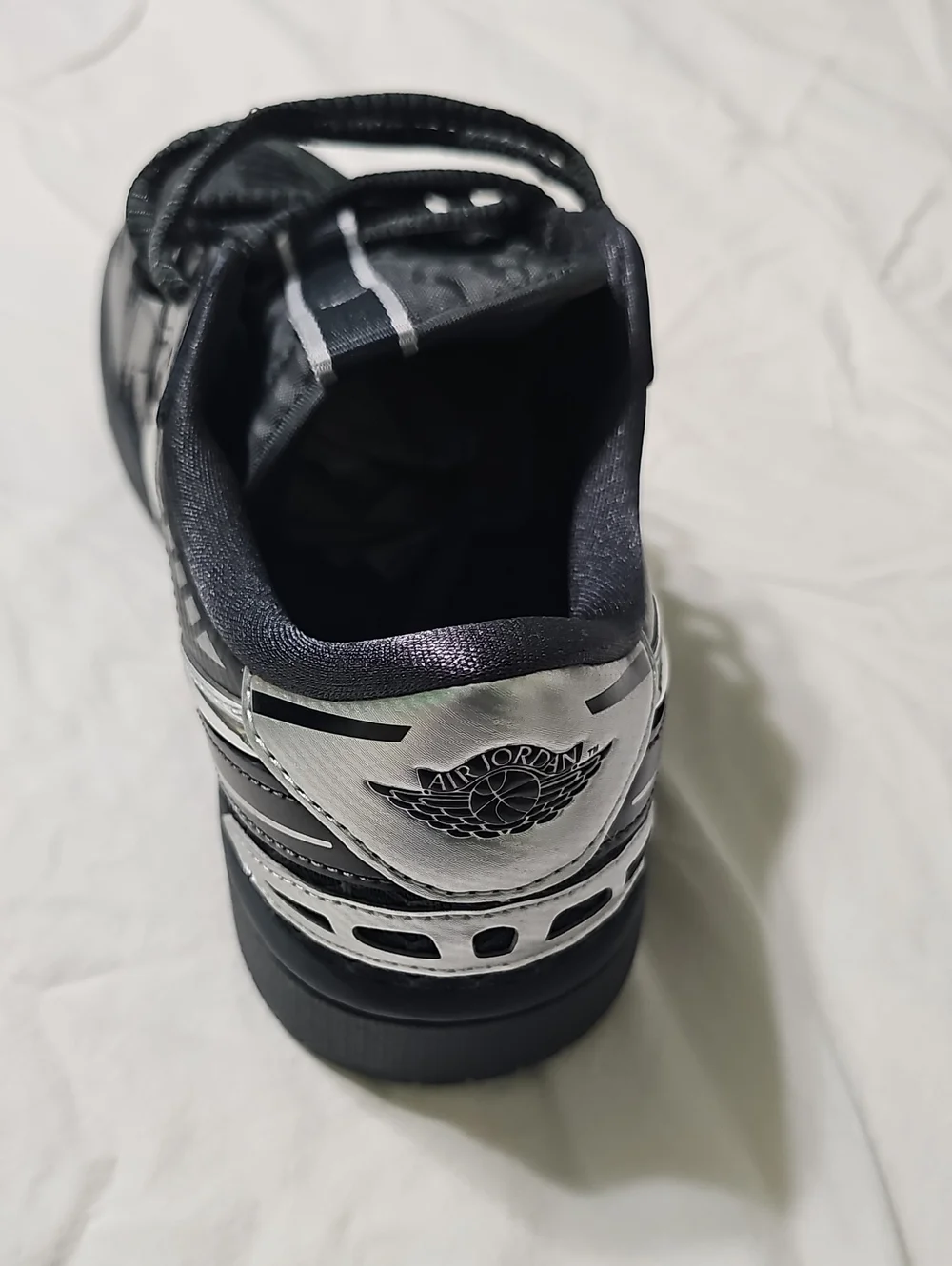 Jordan low top